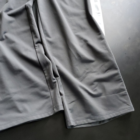 Track pants - Picture 2 of 7